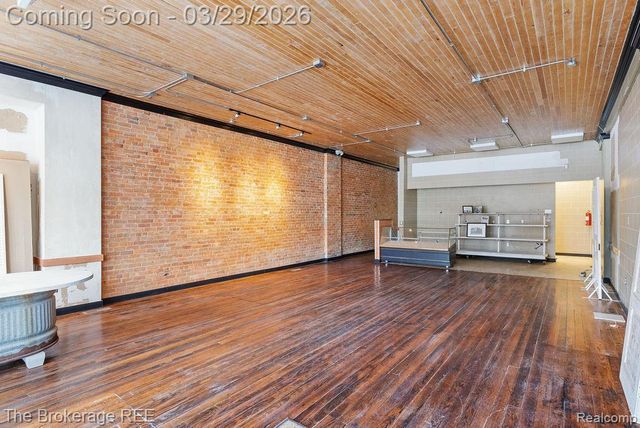 4654 WATER Street, Columbiaville Village, MI 48421