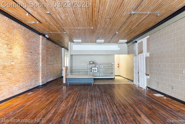 4654 WATER Street, Columbiaville Village, MI 48421