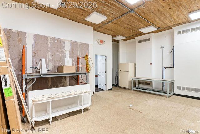 4654 WATER Street, Columbiaville Village, MI 48421