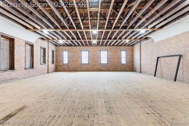 4654 WATER Street, Columbiaville Village, MI 48421