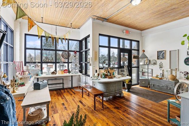 4654 WATER Street, Columbiaville Village, MI 48421