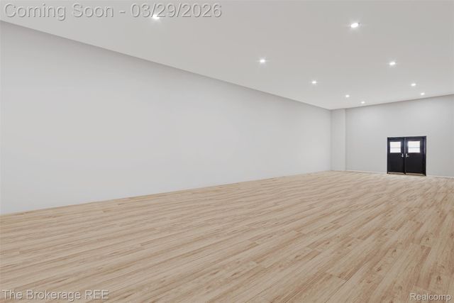 4654 WATER Street, Columbiaville Village, MI 48421