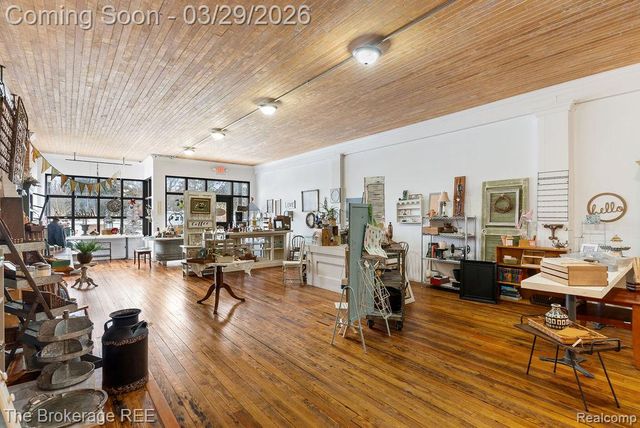 4654 WATER Street, Columbiaville Village, MI 48421