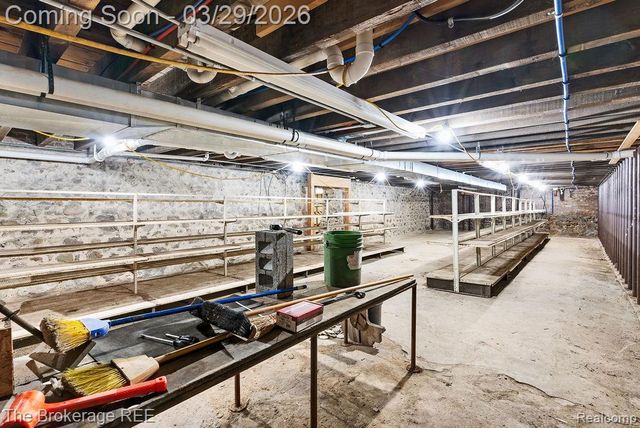 4654 WATER Street, Columbiaville Village, MI 48421