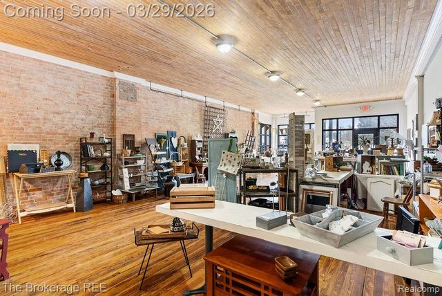 4654 WATER Street, Columbiaville Village, MI 48421