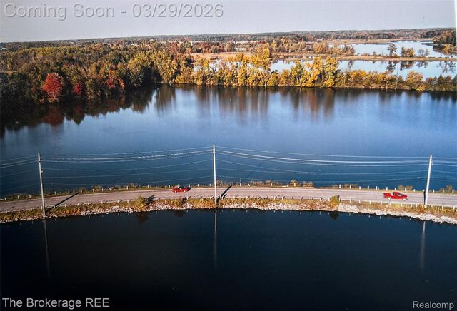 4654 WATER Street, Columbiaville Village, MI 48421