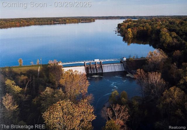 4654 WATER Street, Columbiaville Village, MI 48421