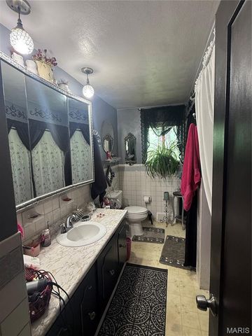 334 Pleasant Ridge Road, Fairview Heights, IL 62208