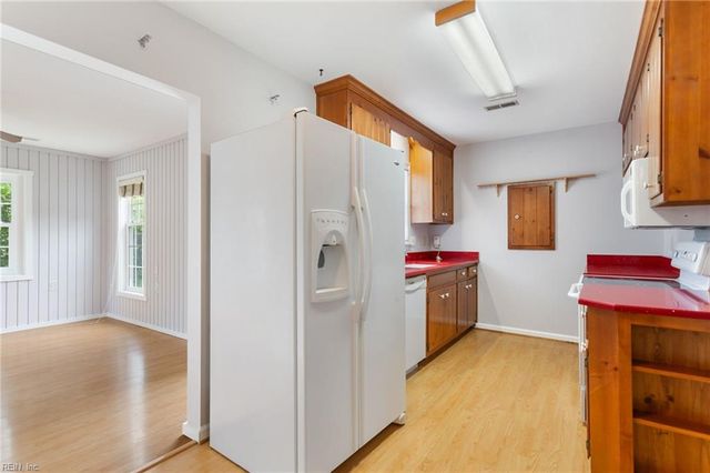 414 Bryan CT, Newport News, VA 23606