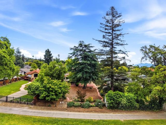 5401 Greenside Drive, San Jose, CA 95127