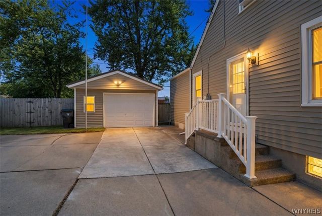 65 Tussing Lane, Tonawanda, NY 14150