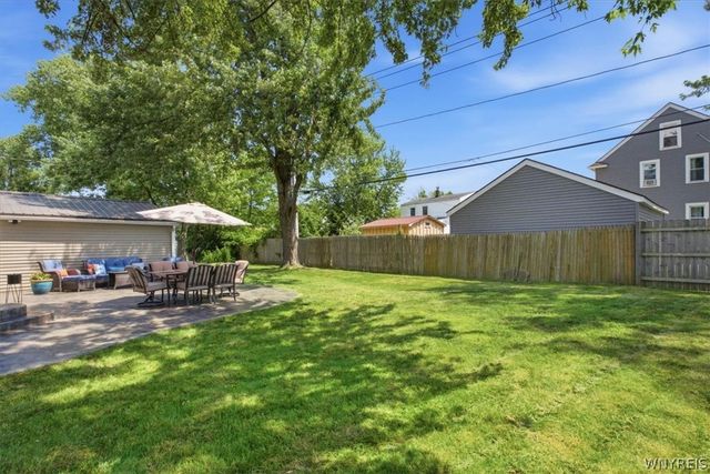 65 Tussing Lane, Tonawanda, NY 14150