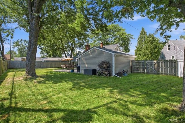 65 Tussing Lane, Tonawanda, NY 14150