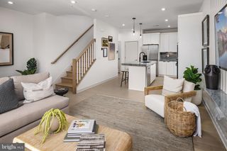 22103 MIDMOORE DR, Ashburn, VA 20148