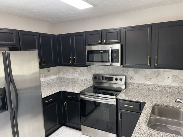 658 Flintlock Ct, Nashville, TN 37217