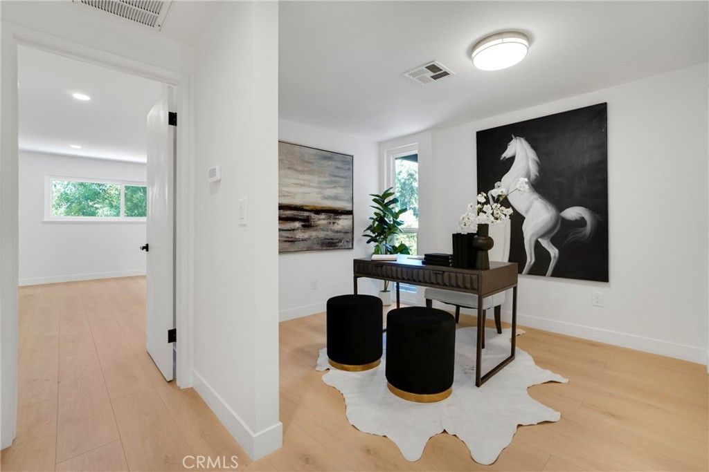 Image 25 of property listing at 27311 Country Glen, Agoura Hills, CA 91301