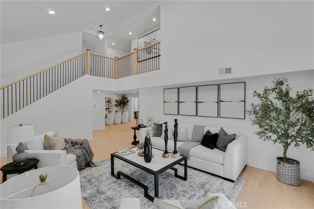 Image 7 of property listing at 27311 Country Glen, Agoura Hills, CA 91301