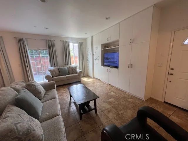 13280 Dronfield Avenue 19, Sylmar, CA 91342