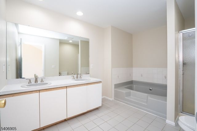 179 Salem Rd, North Brunswick Twp., NJ 08902