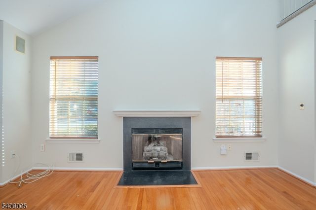 179 Salem Rd, North Brunswick Twp., NJ 08902