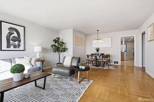 1998 14th Avenue, San Francisco, CA 94116