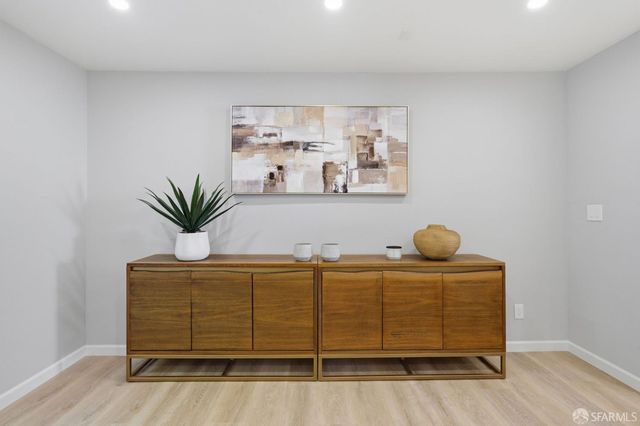 1998 14th Avenue, San Francisco, CA 94116