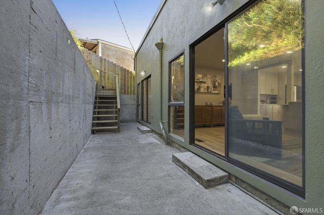 1998 14th Avenue, San Francisco, CA 94116