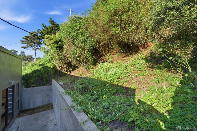 1998 14th Avenue, San Francisco, CA 94116