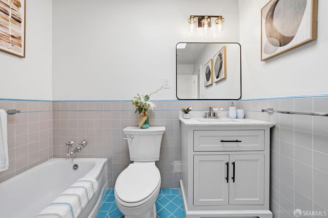 1998 14th Avenue, San Francisco, CA 94116