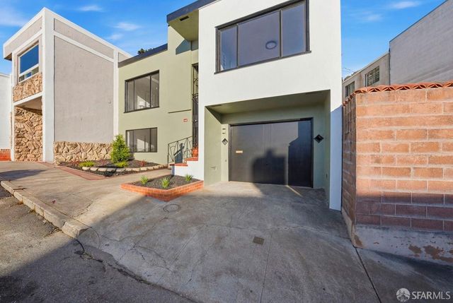 1998 14th Avenue, San Francisco, CA 94116