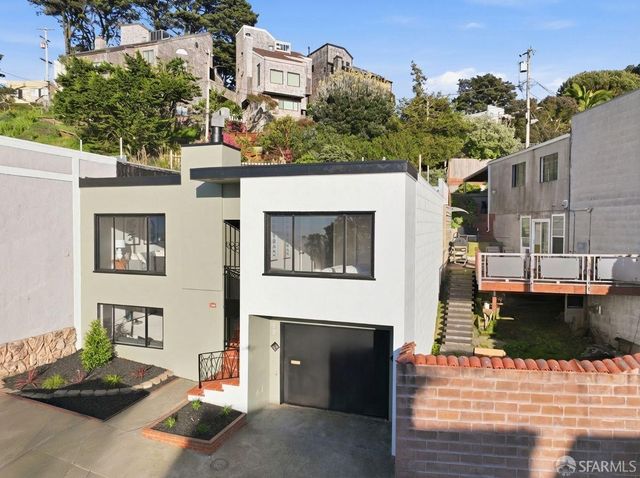 1998 14th Avenue, San Francisco, CA 94116