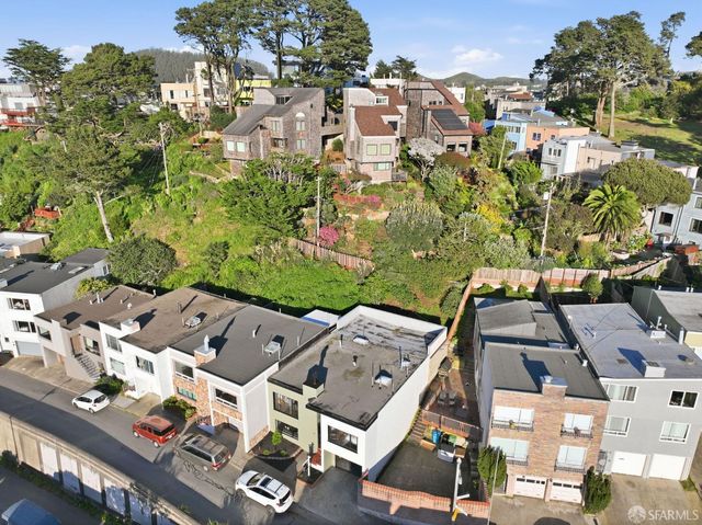 1998 14th Avenue, San Francisco, CA 94116