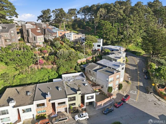 1998 14th Avenue, San Francisco, CA 94116