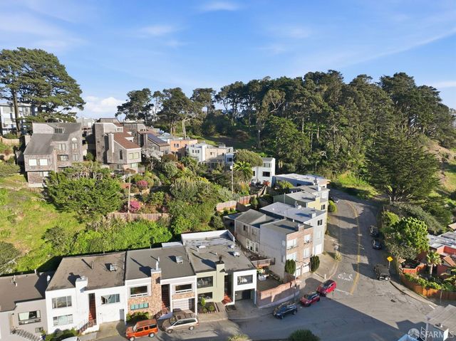 1998 14th Avenue, San Francisco, CA 94116