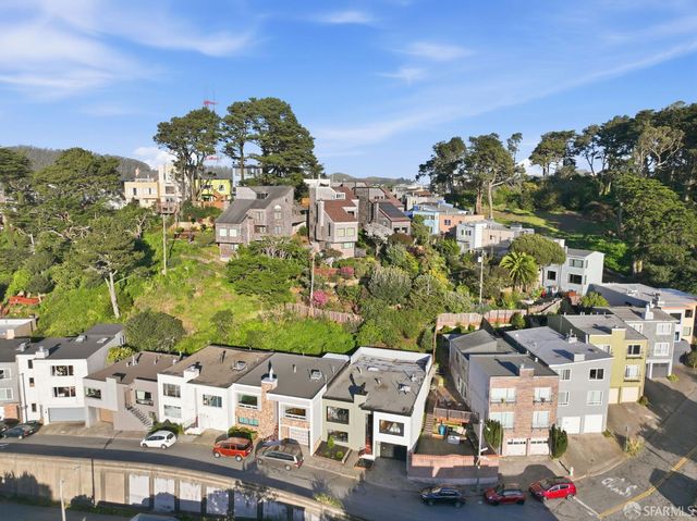 1998 14th Avenue, San Francisco, CA 94116