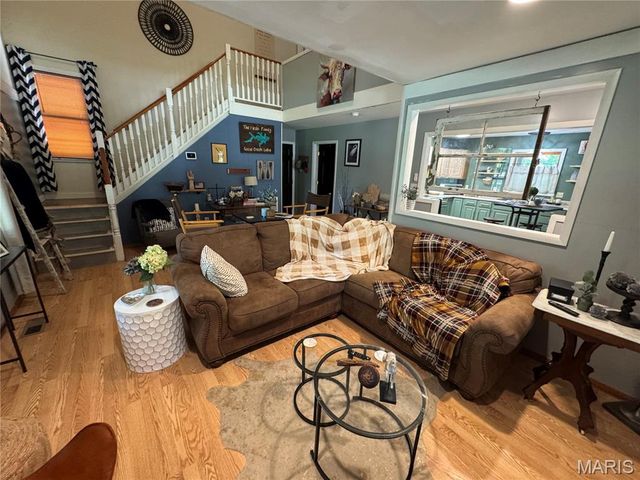 8849 Possum Hollow, French Village, MO 63036