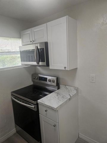 505 NW 16th Avenue, Pompano Beach, FL 33069