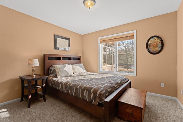 1120 Glendale Hills Drive NE, Rochester, MN 55906