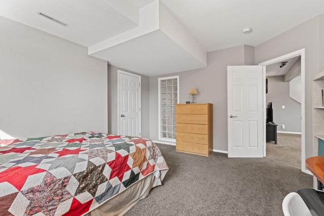 1120 Glendale Hills Drive NE, Rochester, MN 55906