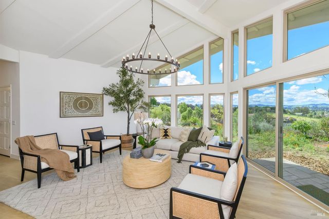 100 Frances Way, Petaluma, CA 94954