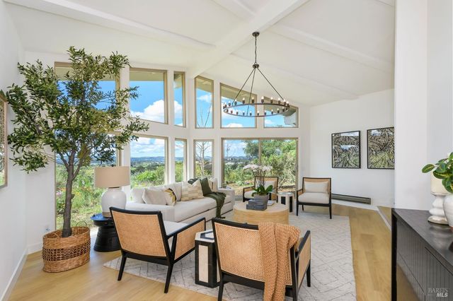 100 Frances Way, Petaluma, CA 94954