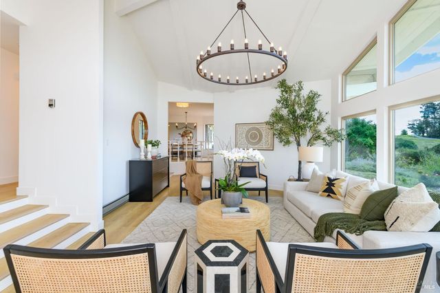 100 Frances Way, Petaluma, CA 94954