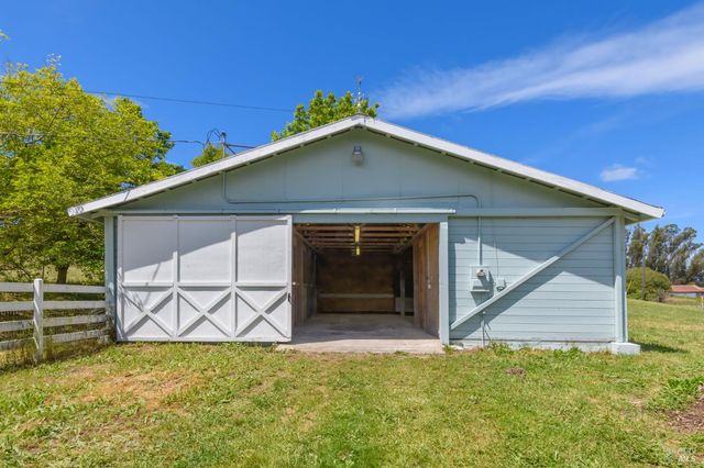 100 Frances Way, Petaluma, CA 94954
