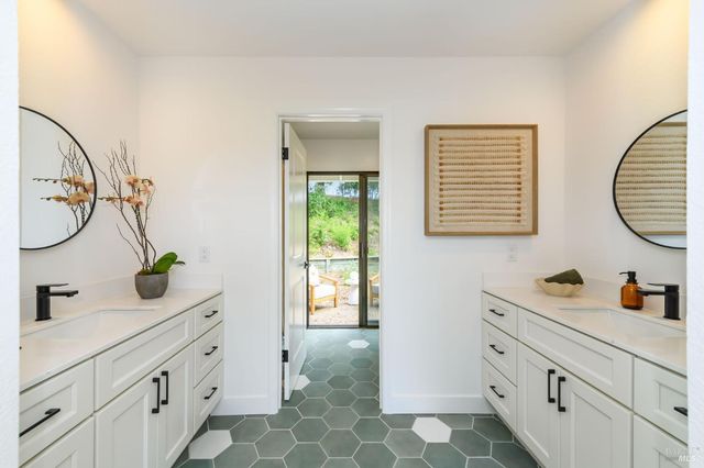 100 Frances Way, Petaluma, CA 94954