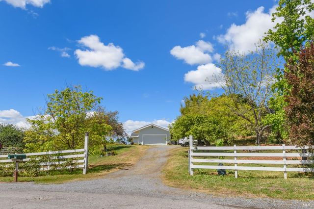 100 Frances Way, Petaluma, CA 94954