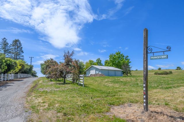 100 Frances Way, Petaluma, CA 94954