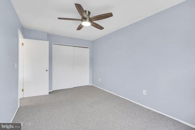 2004 MEADOWLANDS CT, Toms River, NJ 08755