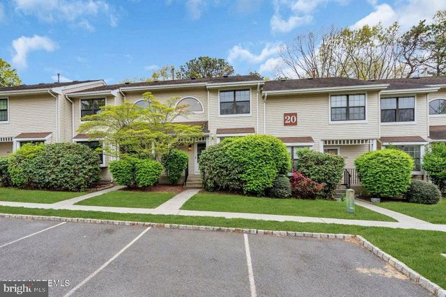 2004 MEADOWLANDS CT, Toms River, NJ 08755