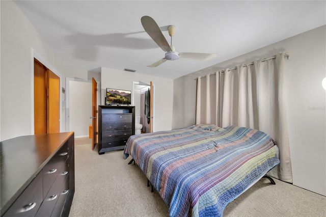 836 SW TRAFALGAR PKWY, Cape Coral, FL 33991