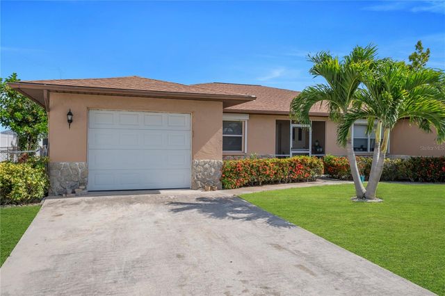 836 SW TRAFALGAR PKWY, Cape Coral, FL 33991